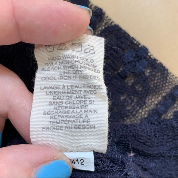 Fossil Navy Blue Sheer Lace Cap Sleeve Pullover - Picture 6 of 7